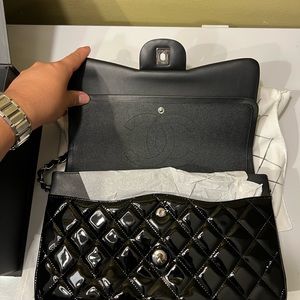 Chanel
Classic Double Flap Bag Quilted Patent Jumbo